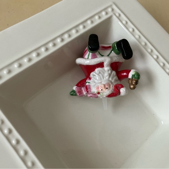 Christmas Santa With Jingle Bells Platter Decoration - Head Stand 🔔 - Picture 6 of 6